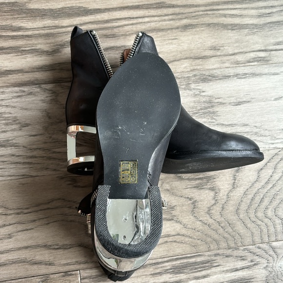 Jeffrey Campbell ankle boots size 7 - Picture 11 of 16
